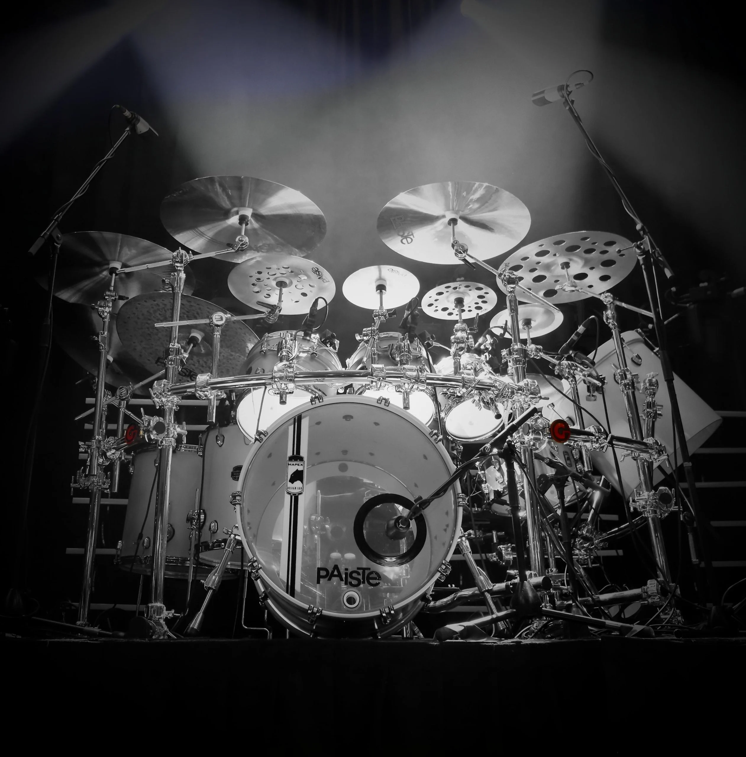 Gibraltar rack hardware on Craig Blundell's touring kit