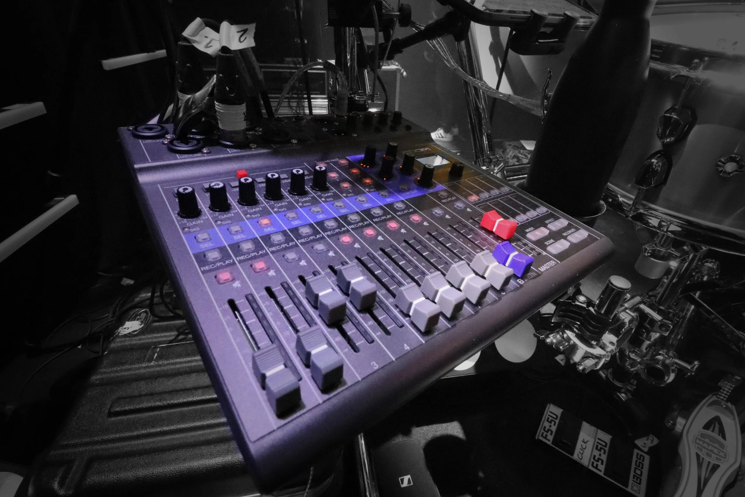 Zoom LiveTrac 8 on Craig Blundell's tour rig